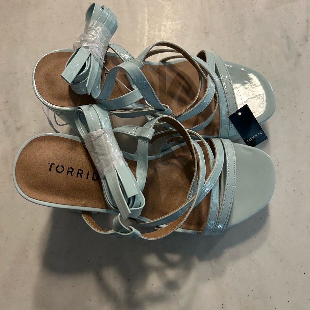 NWT Torrid strapped Laced up Platform Heeled Sandals Size 8 - Picture 7 of 8